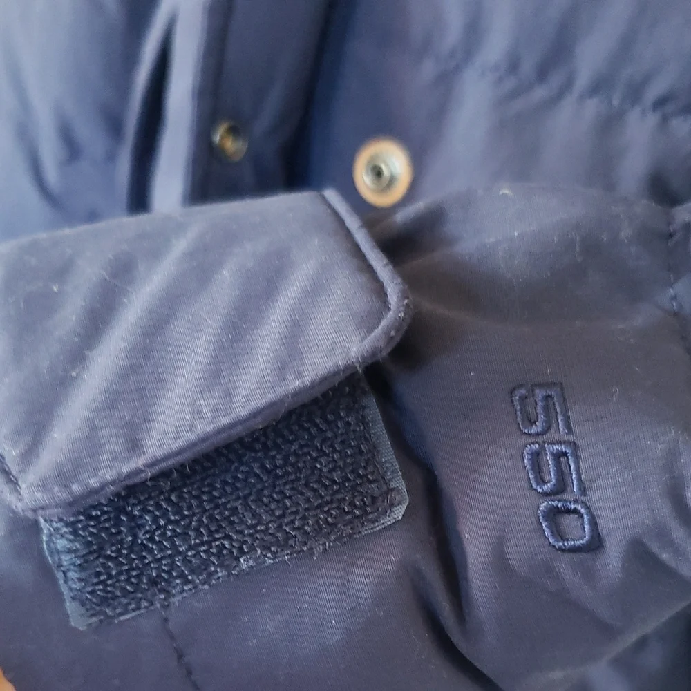 The North Face Women's Navy Puffer Jacket - Picture 5 of 8